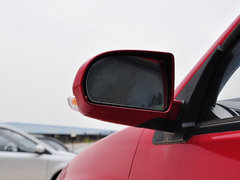 2012款 1.0 手动 三厢基本型