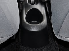 2012款 1.0 手动 三厢基本型