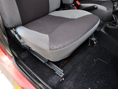 2012款 1.0 手动 三厢基本型