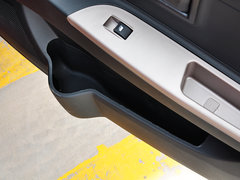 2012款 1.0 手动 三厢基本型