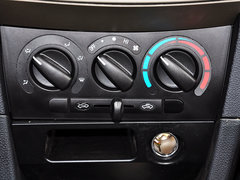 2012款 1.0 手动 三厢基本型