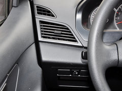 2012款 1.0 手动 三厢基本型