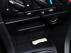 2012款 1.0 手动 三厢基本型