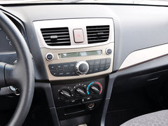 2012款 1.0 手动 三厢基本型