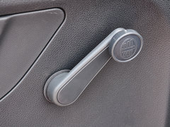 2012款 1.0 手动 三厢基本型