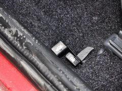 2012款 1.0 手动 三厢基本型