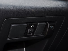 2012款 1.0 手动 三厢基本型