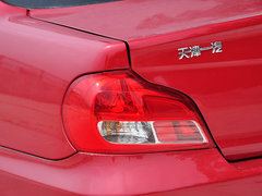 2012款 1.0 手动 三厢基本型