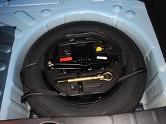 2012款 两厢 1.6 自动 乐享型