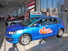 2012款 两厢 1.6 自动 乐享型