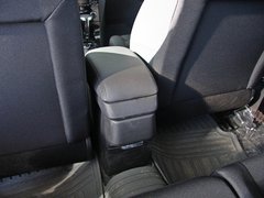 2012款 两厢 1.6 自动 乐享型