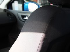 2012款 两厢 1.6 自动 乐享型