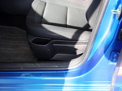 2012款 两厢 1.6 自动 乐享型