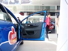 2012款 两厢 1.6 自动 乐享型