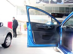 2012款 两厢 1.6 自动 乐享型