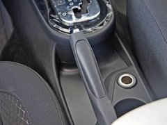 2012款 两厢 1.6 自动 乐享型