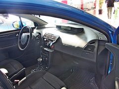 2012款 两厢 1.6 自动 乐享型