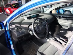 2012款 两厢 1.6 自动 乐享型