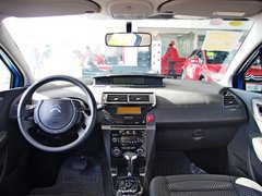 2012款 两厢 1.6 自动 乐享型