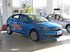 2012款 两厢 1.6 自动 乐享型