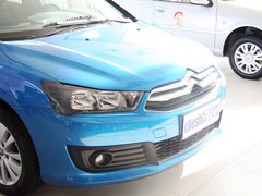 2012款 两厢 1.6 自动 乐享型
