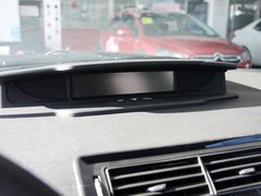 2012款 两厢 1.6 自动 乐享型