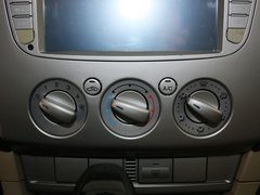 2012款 两厢 1.8L 自动 经典时尚型