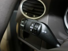 2012款 两厢 1.8L 自动 经典时尚型