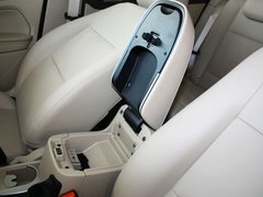 2012款 两厢 1.8L 自动 经典时尚型