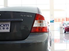 2012款 三厢 1.8L 自动 经典基本型