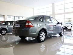 2012款 三厢 1.8L 自动 经典基本型