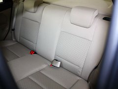 2012款 三厢 1.8L 自动 经典基本型