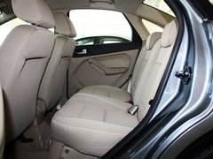 2012款 三厢 1.8L 自动 经典基本型