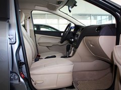 2012款 三厢 1.8L 自动 经典基本型