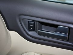 2012款 三厢 1.8L 自动 经典基本型