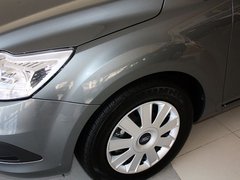 2012款 三厢 1.8L 自动 经典基本型