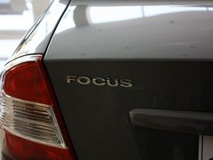2012款 三厢 1.8L 自动 经典基本型