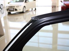 2012款 三厢 1.8L 手动 经典时尚型