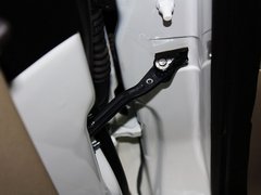2012款 三厢 1.8L 手动 经典时尚型