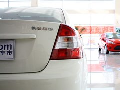2012款 三厢 1.8L 手动 经典时尚型