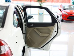 2012款 三厢 1.8L 手动 经典时尚型