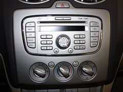 2012款 三厢 1.8L 手动 经典时尚型