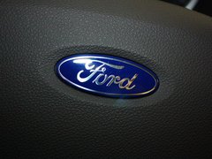 2012款 三厢 1.8L 手动 经典时尚型