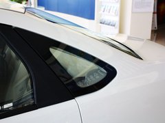 2012款 三厢 1.8L 手动 经典时尚型