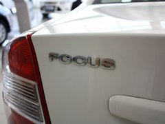 2012款 三厢 1.8L 手动 经典时尚型