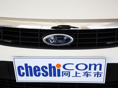 2012款 三厢 1.8L 手动 经典时尚型
