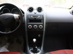 2012款 1.3 手动 灵悦版