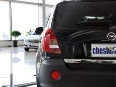 2012款 2.4L 自动 舒适四驱版 5座