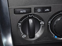 2012款 2.4L 自动 舒适四驱版 5座