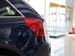 2012款 2.4L 自动 舒适四驱版 5座
